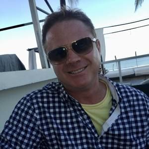 Meet your Posher, Christopher